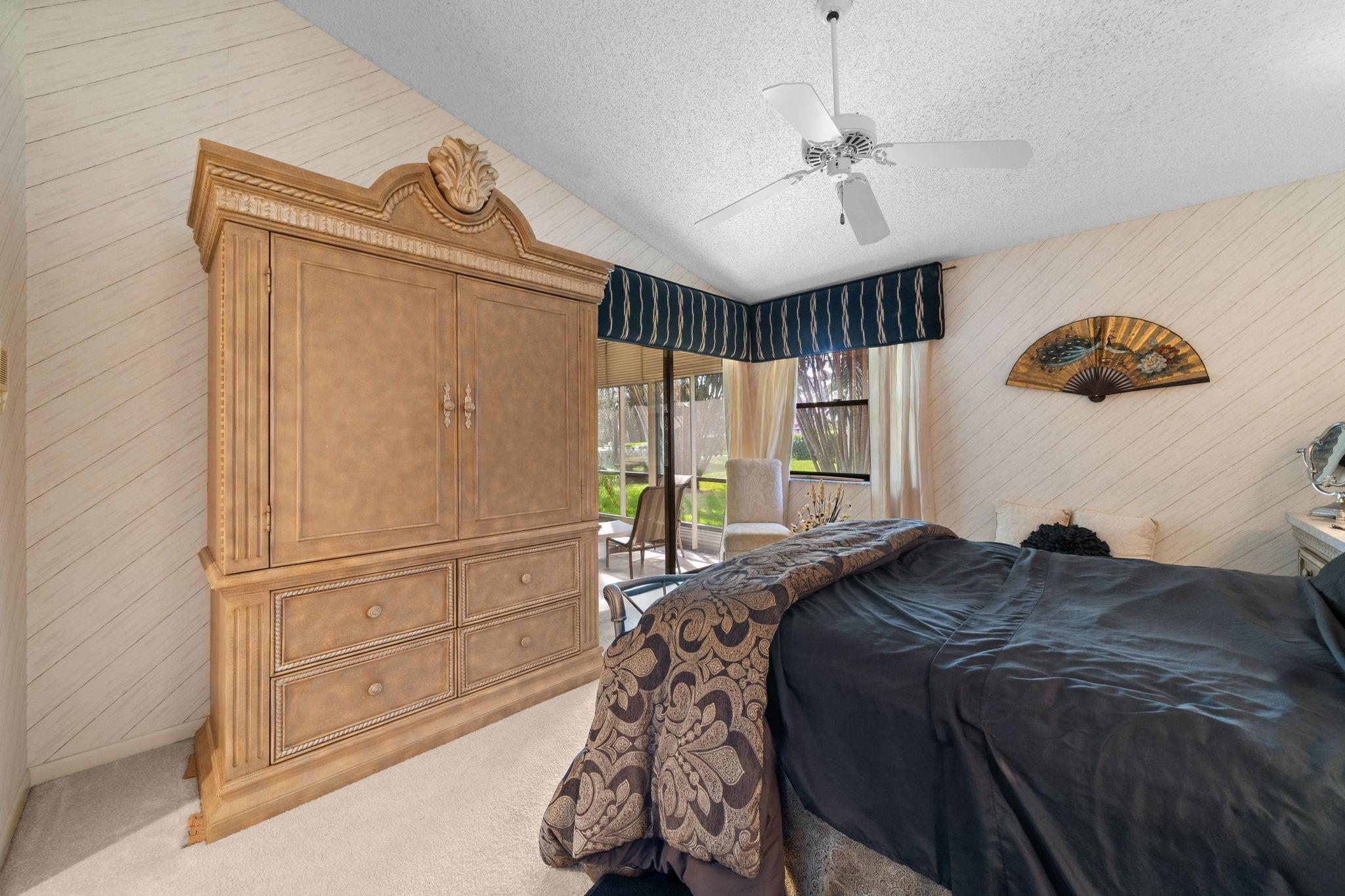 Lexington Club - Residential