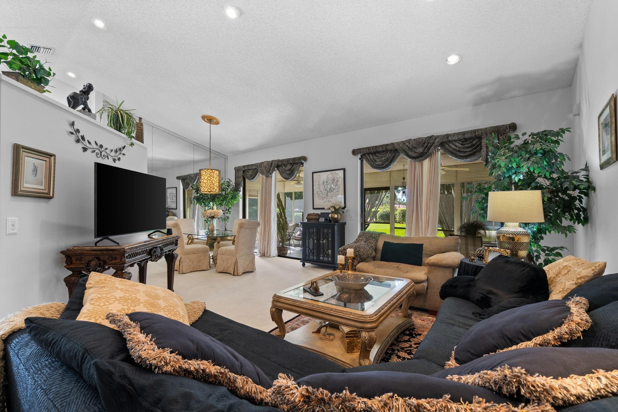 Lexington Club - Residential