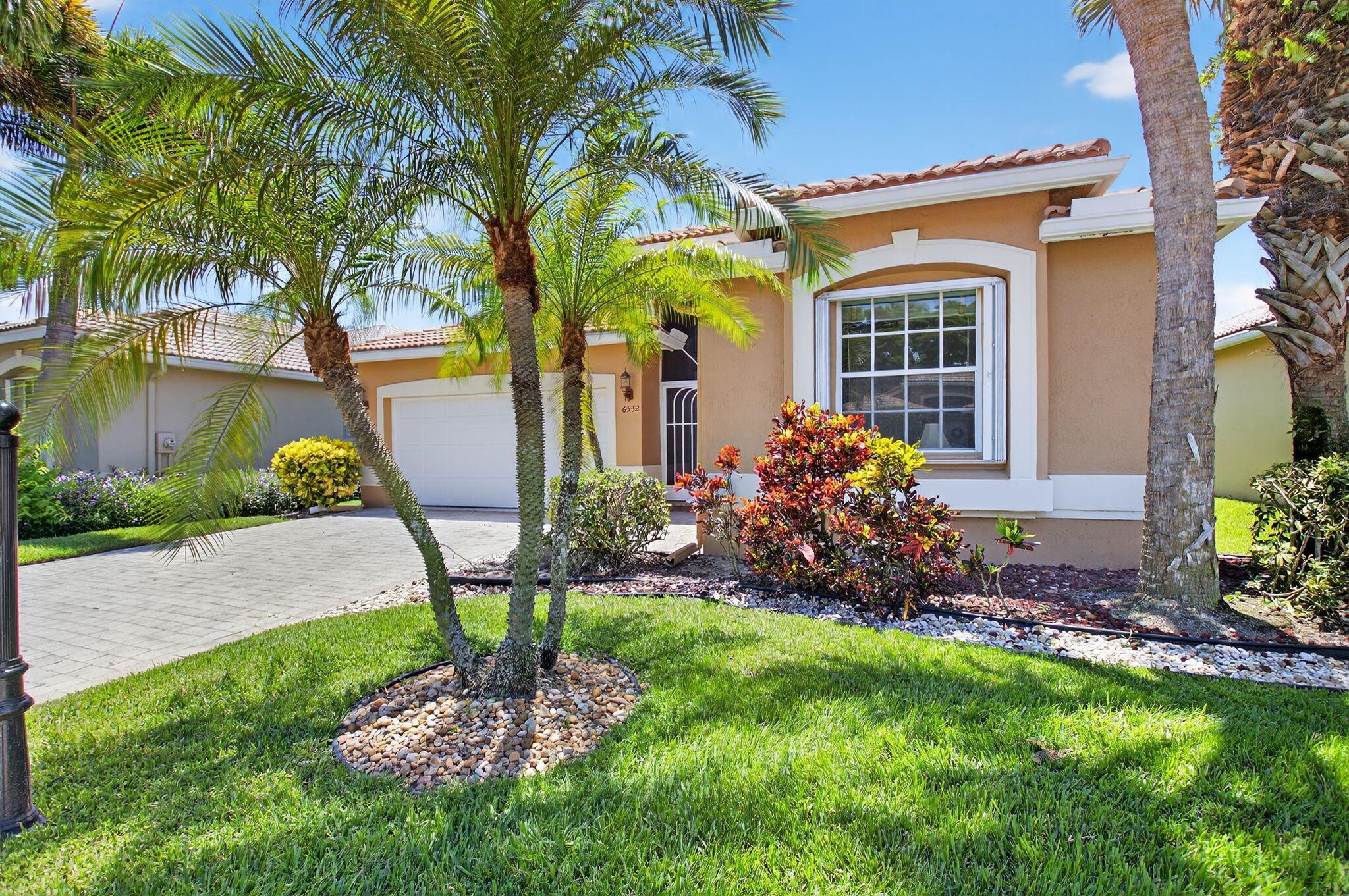 Fabulous Venezia model with gorgeous lake views. Open floor plan with vaulted ceilings and kitchen with granite countertops and island 2 bedrooms plus large den. Pretty screened patio. Villa Boughese is an active community with planned events, classes and exercise What a fabulous lifestyle