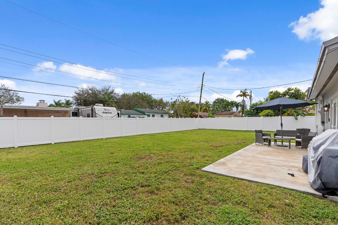 BROADVIEW COUNTRY CLUB - Residential