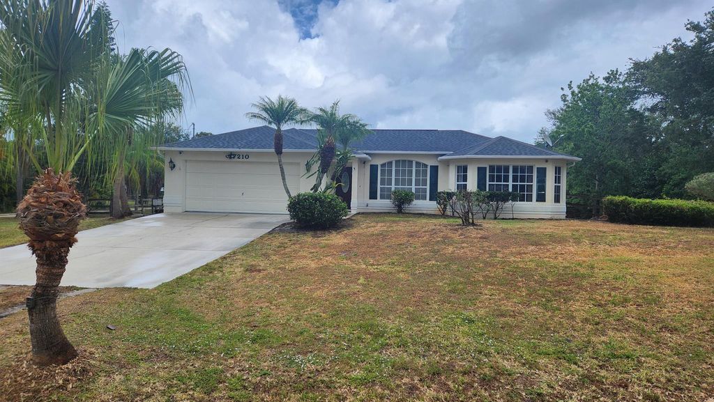 Photo of 7210 Shanas Trail, Fort Pierce, FL 34982 (MLS # R11087845)