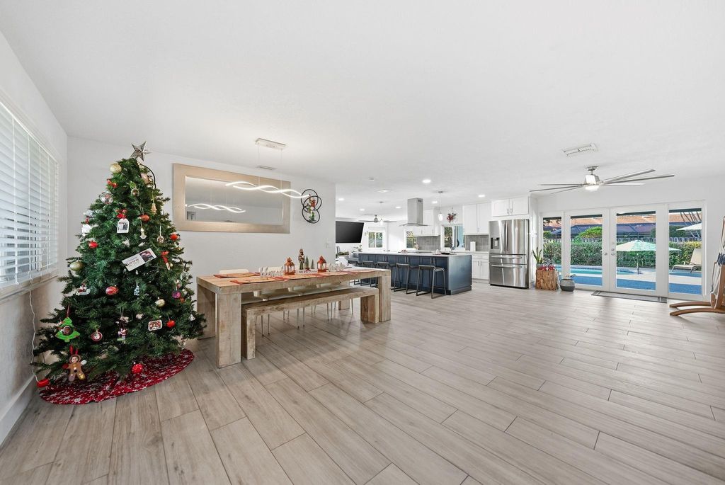 Photo of 5450 SW 18th St, Plantation, FL 33317 (MLS # F10541375)