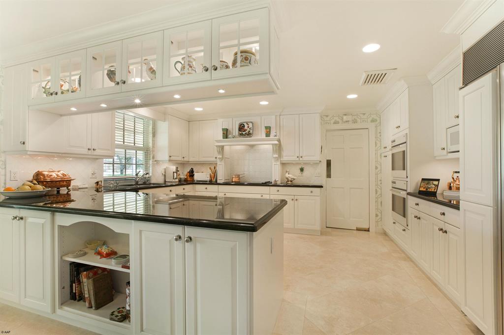 VILLAGE OF GOLF - Residential