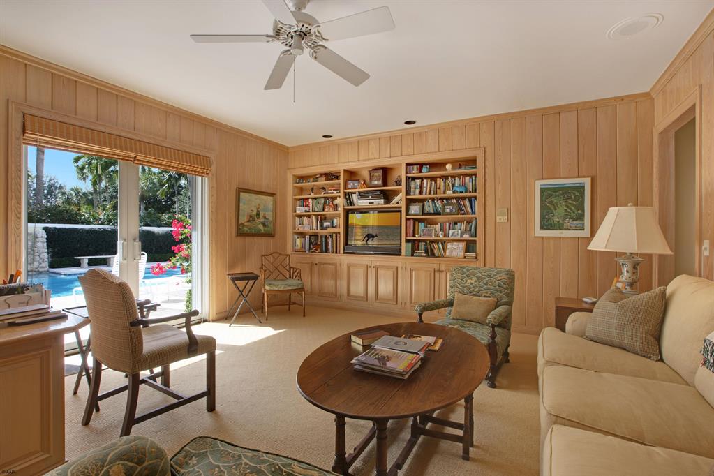 VILLAGE OF GOLF - Residential