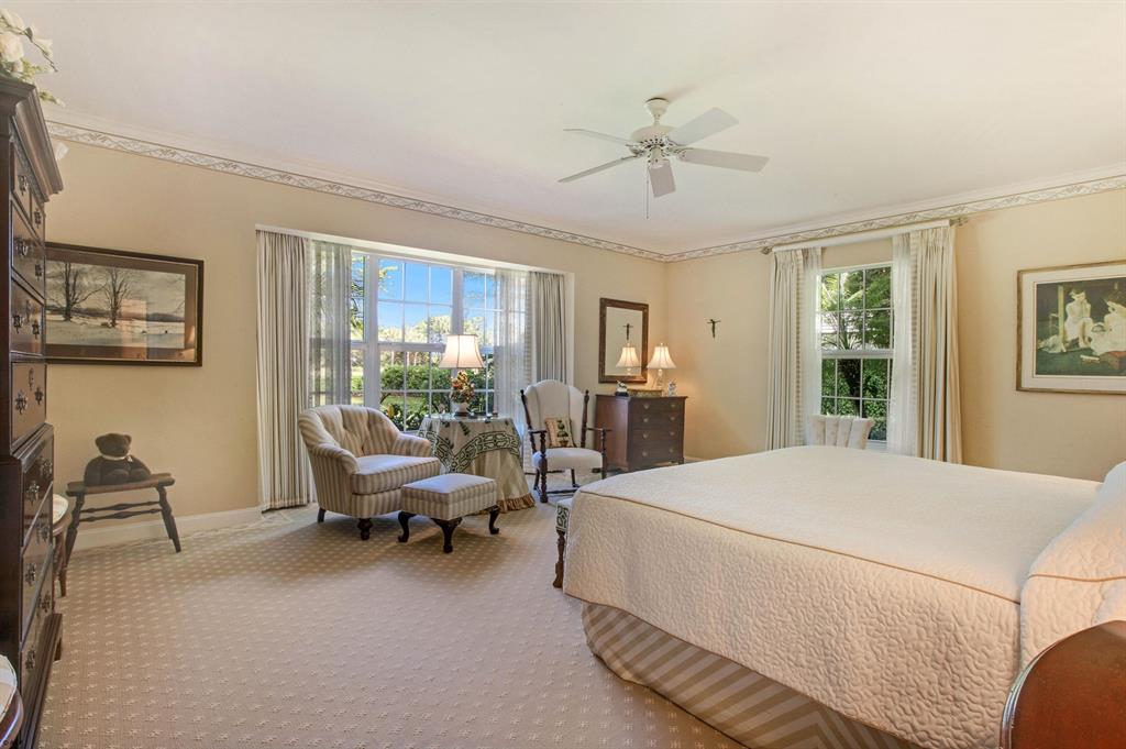 VILLAGE OF GOLF - Residential