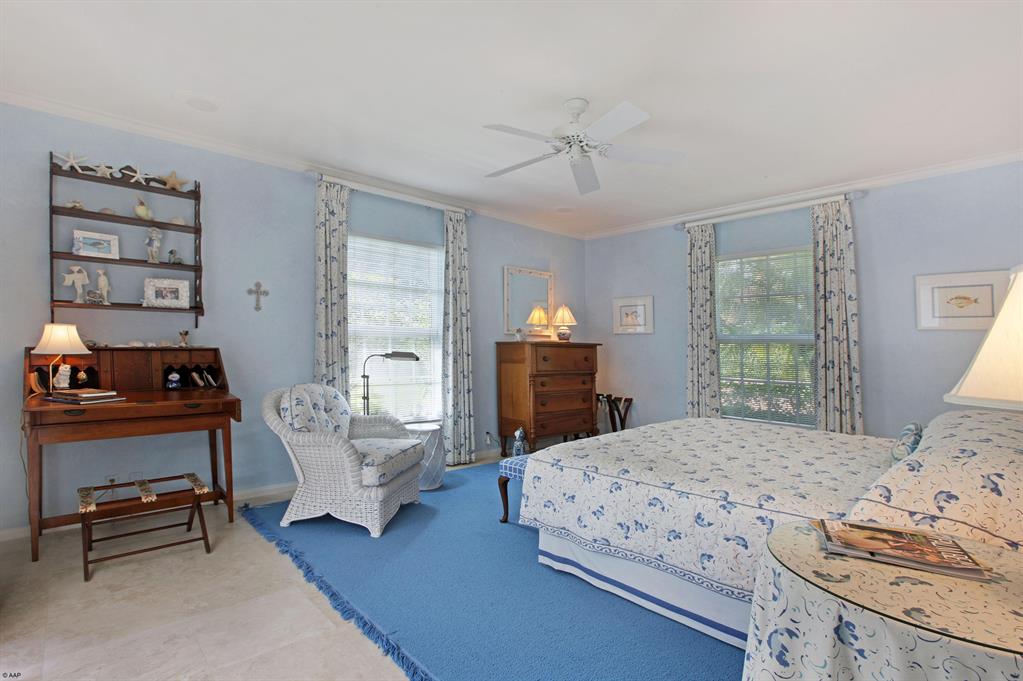 VILLAGE OF GOLF - Residential