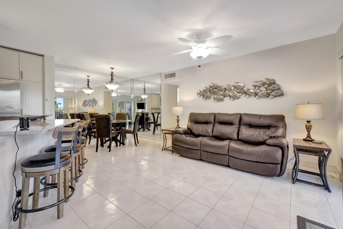 7547 S Oriole Boulevard 202