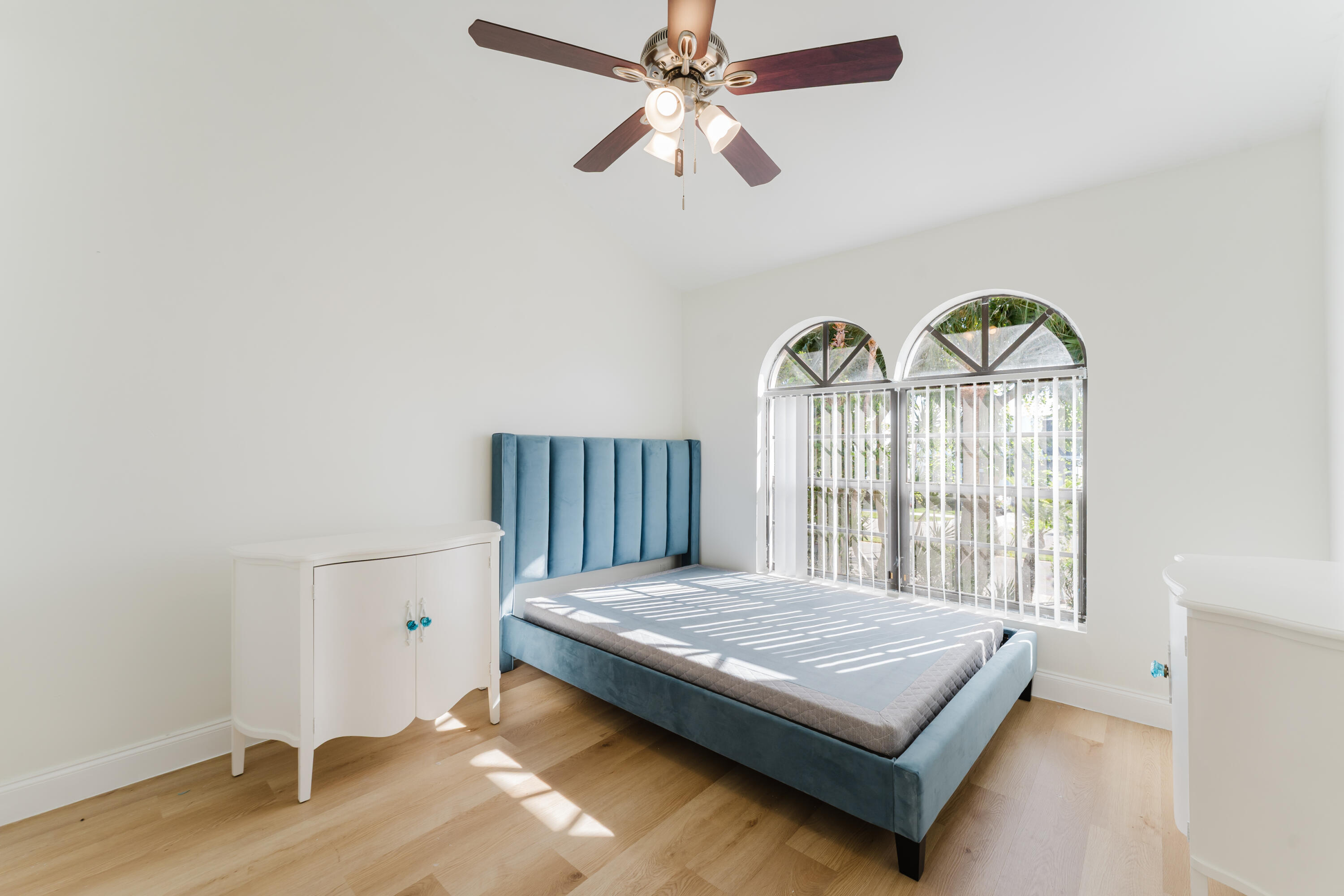 DELRAY MNR - Residential Lease