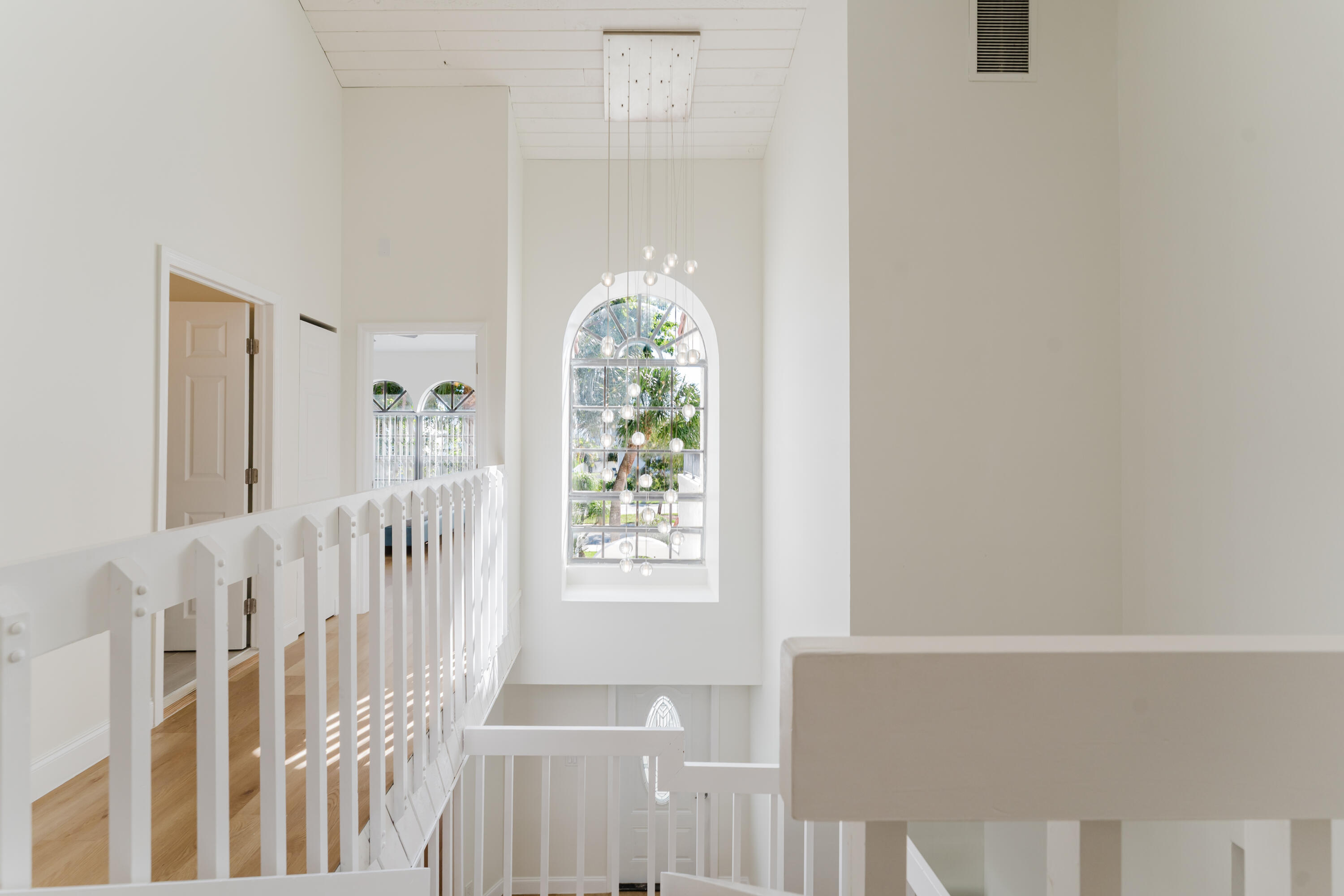 DELRAY MNR - Residential Lease