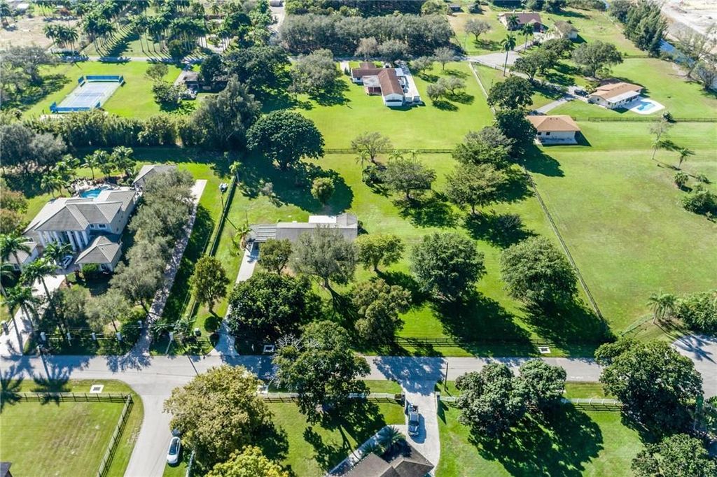 Photo of 18300 SW 50th Street, Southwest Ranches, FL 33331 (MLS # F10411966)