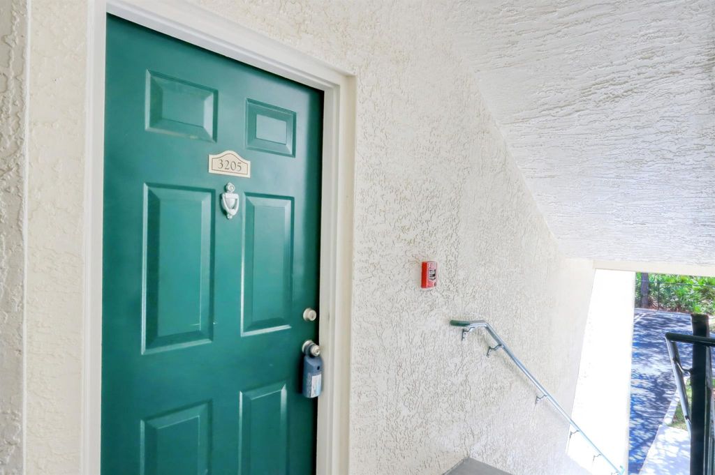 Photo of 3205 Myrtlewood Circle E, Palm Beach Gardens, FL 33418 (MLS # R11117300)