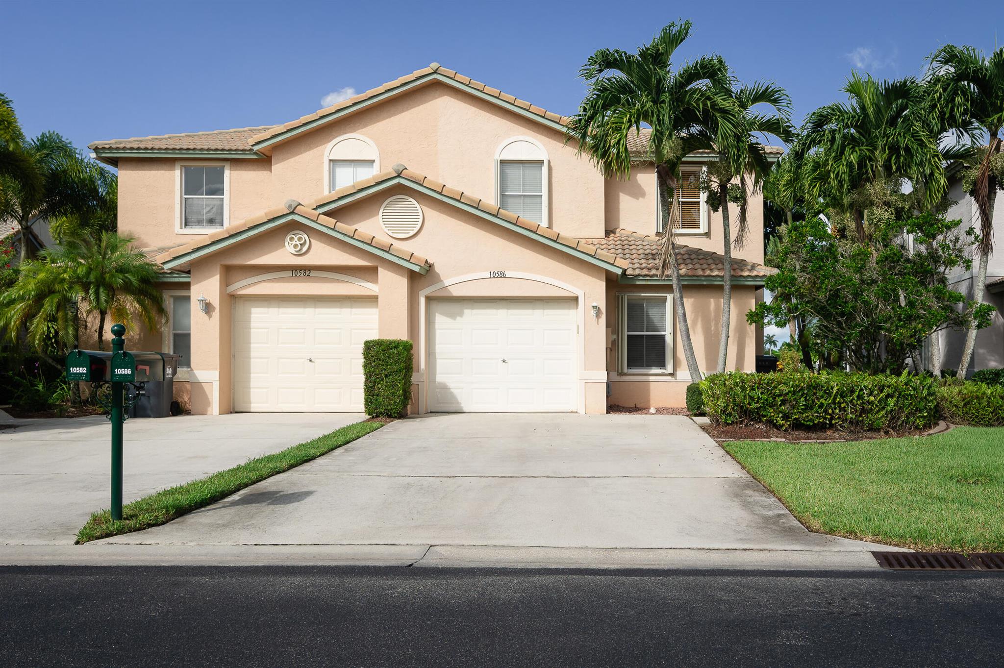 Exceptional Value in Wellington, FL 3 Bedroom, 2.5 Bath Townhome.This thoughtfully designed townhome offers a rare opportunity to secure a property below market value in the highly desirable community of Wellington. Ideal for both personal residence and investment, this home combines convenience, security, and access to top-tier amenities.Key Features: Master Suite on the Main Floor: Designed for ease of living with a primary bedroom conveniently located on the main level.Private Lakefront Patio: A tranquil outdoor space ideal for relaxation or entertaining.Loft Area: Versatile space suitable for a home office, additional living area, or guest room.Functional Kitchen: Equipped with modern appliances and ample storage space.Community Highlights:24/7 Gated Secu
