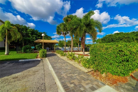 Tiny photo for 1902 Bermuda Circle, Coconut Creek, FL 33066 (MLS # B26033432)