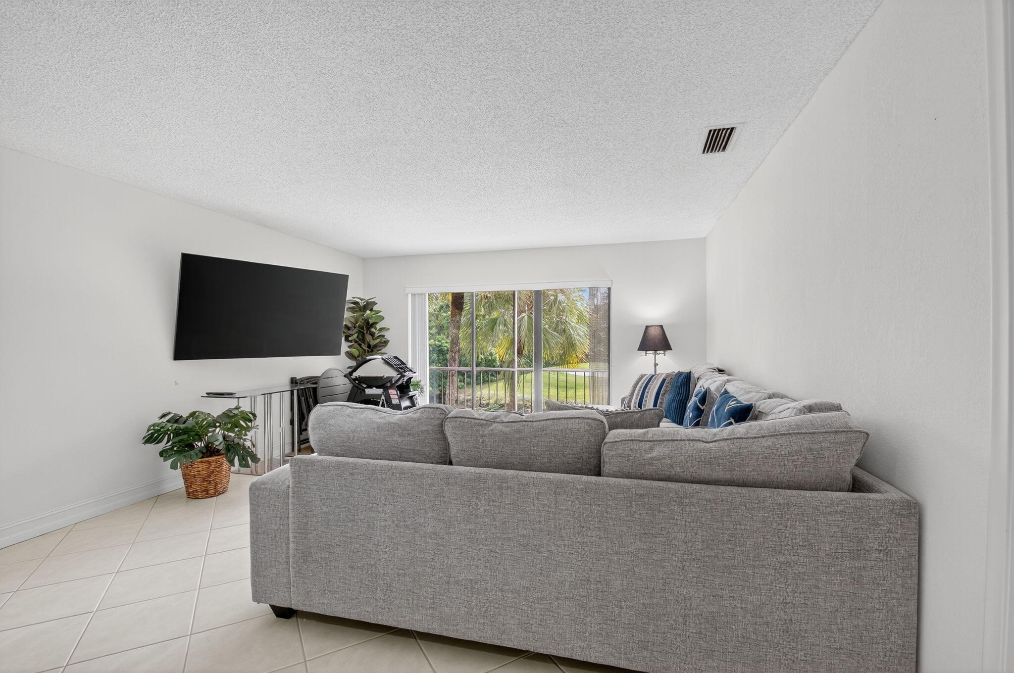 HORIZONS OF BOCA LAGO CONDO - Residential