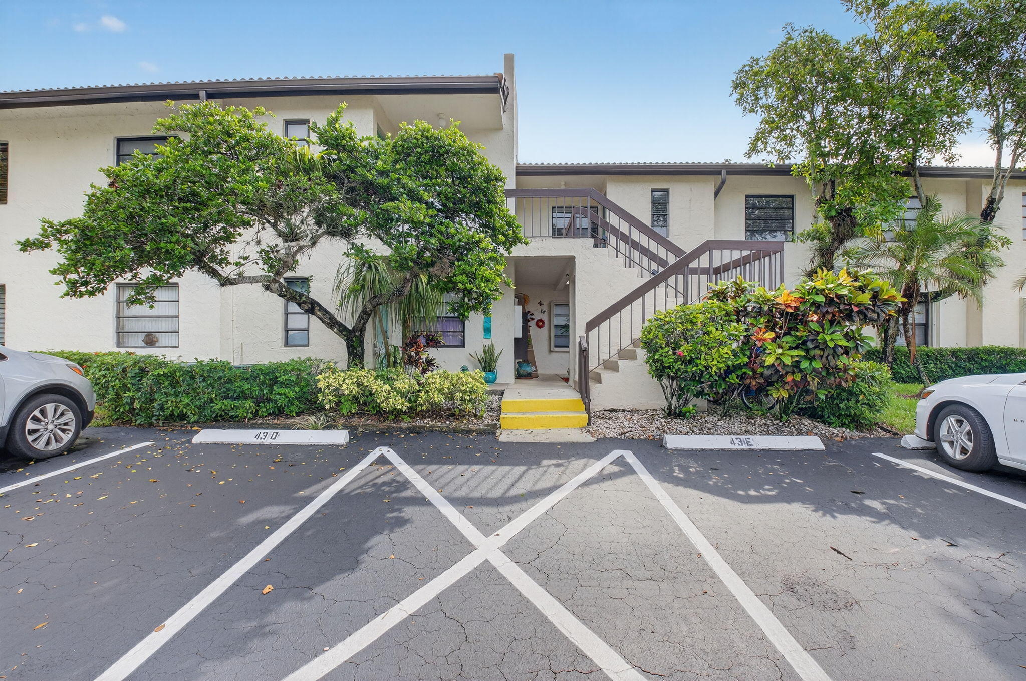 HORIZONS OF BOCA LAGO CONDO - Residential