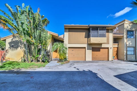 Featured picture for the property R10979337