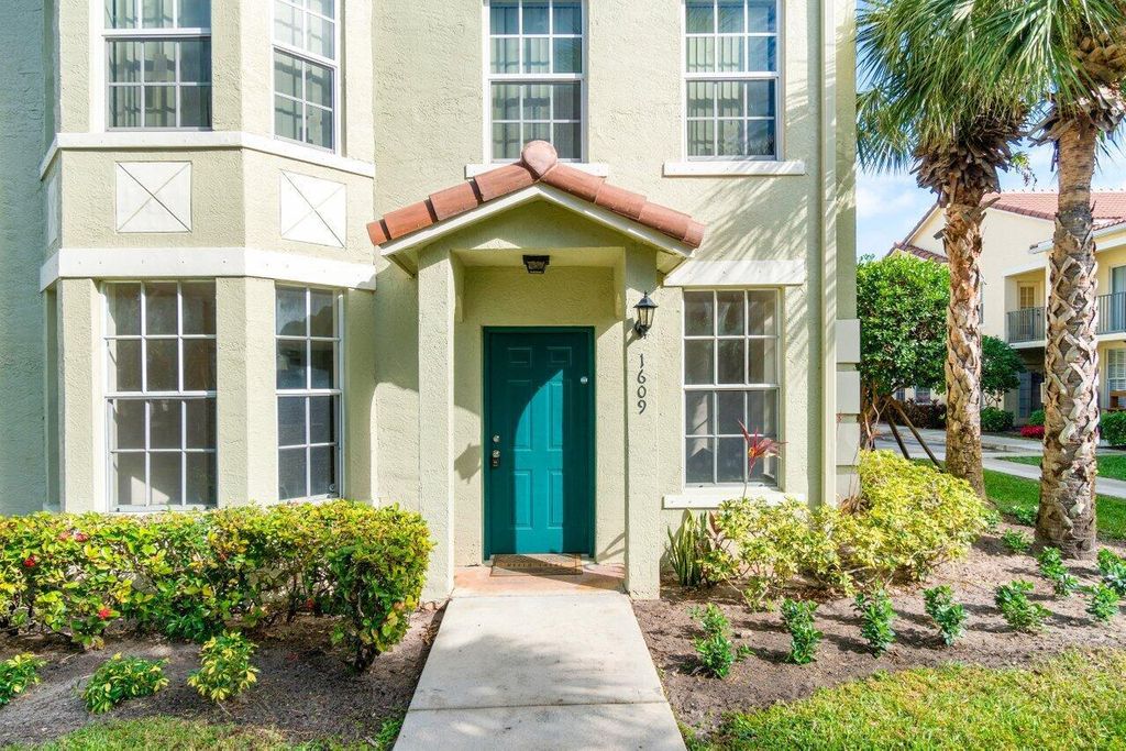 Photo of 1609 Belmont Place, Boynton Beach, FL 33436 (MLS # R11052869)