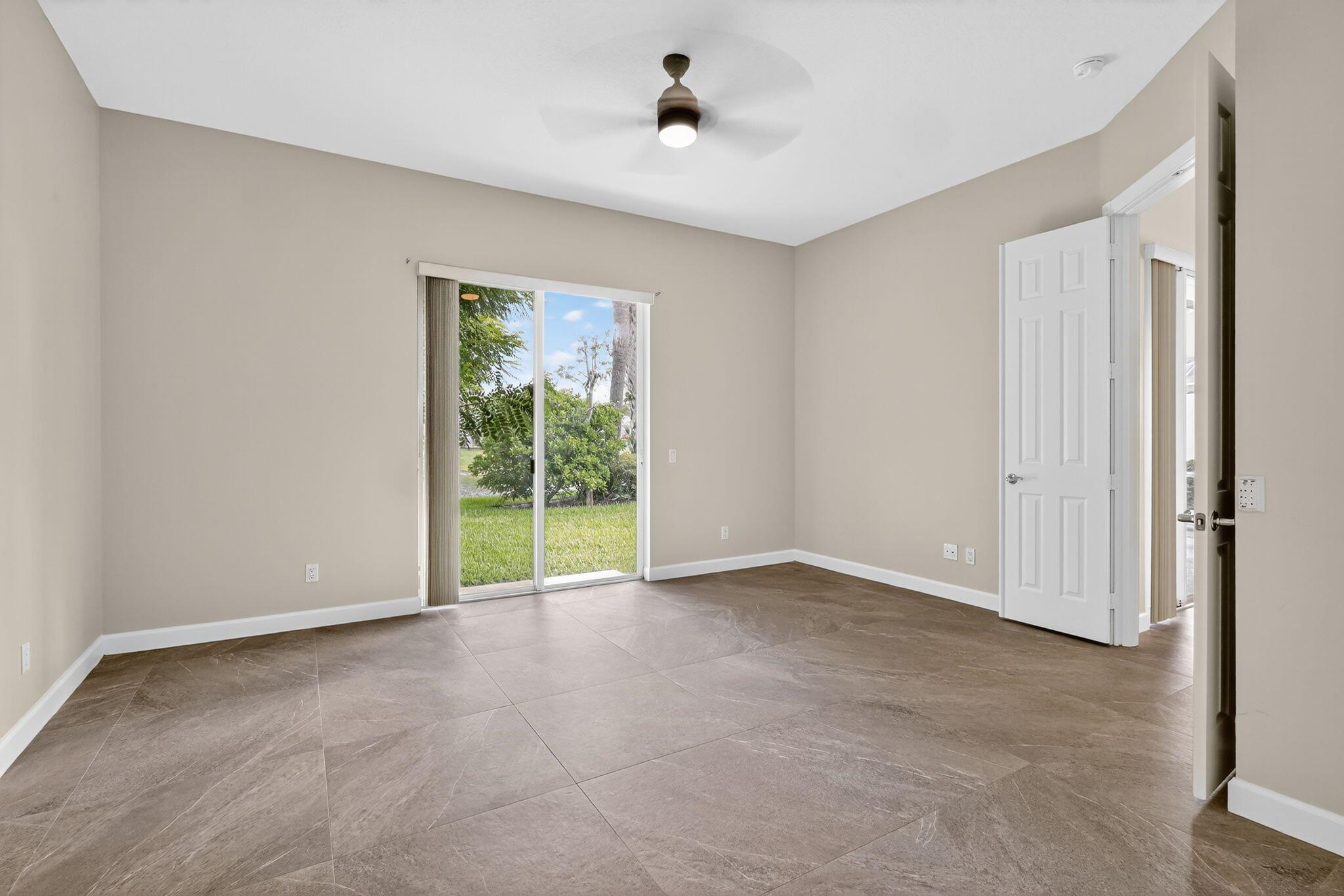Wellington, Florida 33414, United States, 3 Bedrooms Bedrooms, ,3 BathroomsBathrooms,Residential,Pending,209645