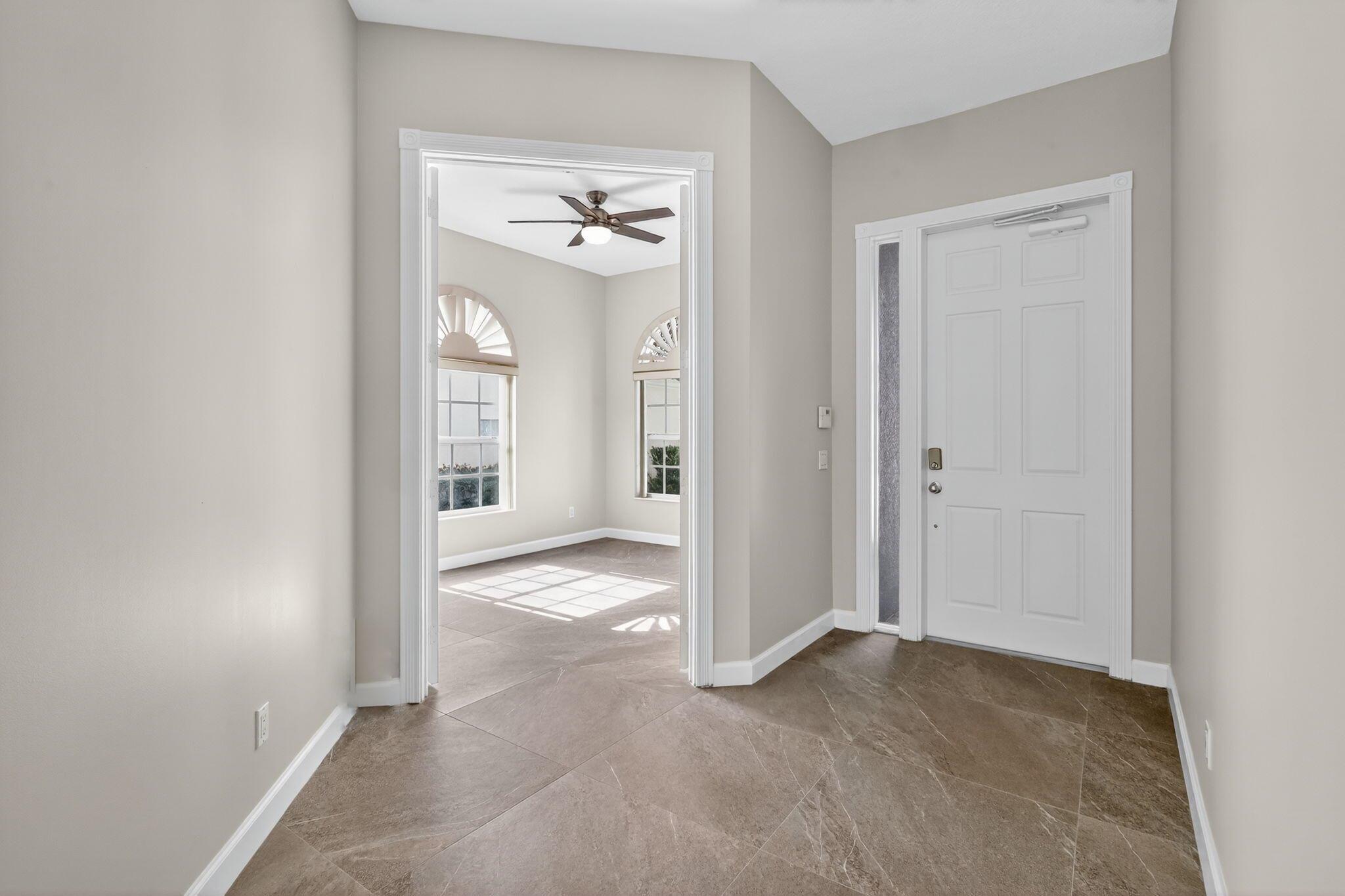 Wellington, Florida 33414, United States, 3 Bedrooms Bedrooms, ,3 BathroomsBathrooms,Residential,Pending,209645