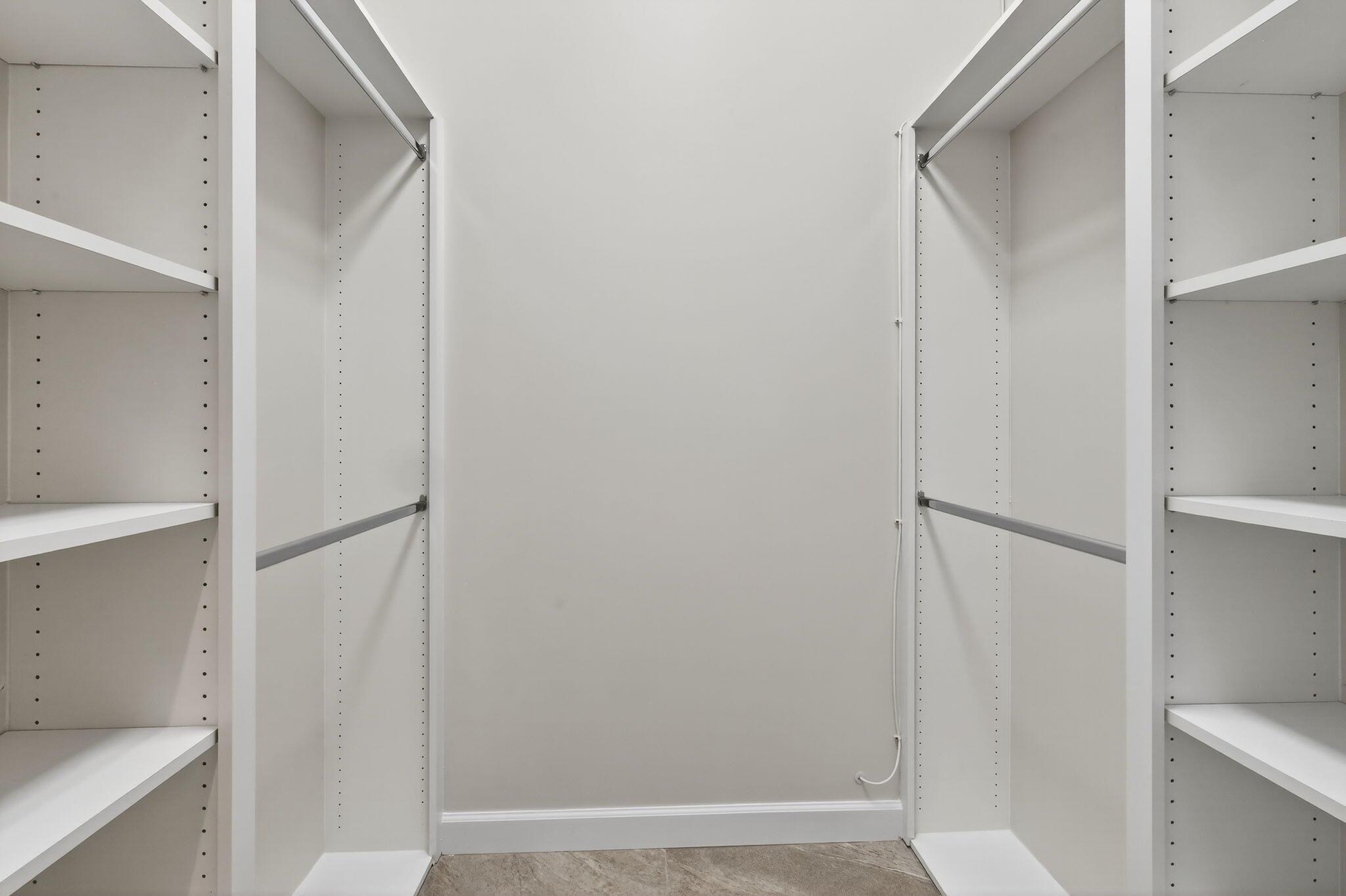 Wellington, Florida 33414, United States, 3 Bedrooms Bedrooms, ,3 BathroomsBathrooms,Residential,Pending,209645