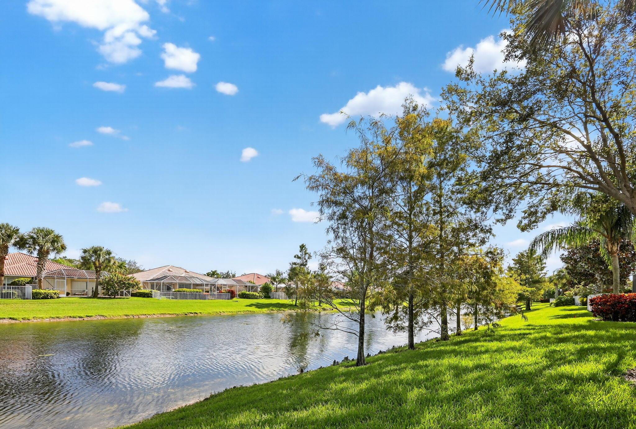 Wellington, Florida 33414, United States, 3 Bedrooms Bedrooms, ,3 BathroomsBathrooms,Residential,Pending,209645