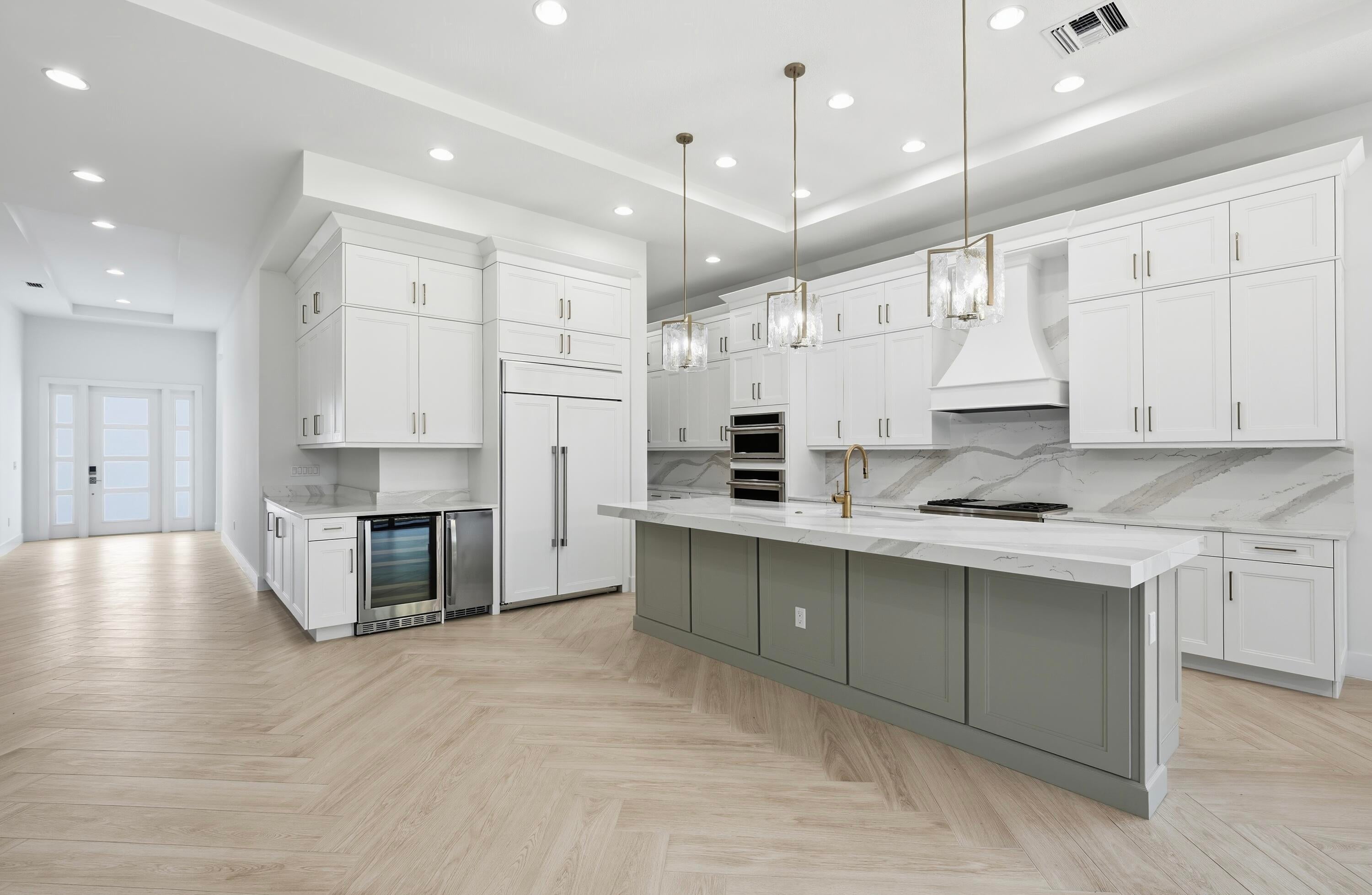 13306 ARTISAN Circle