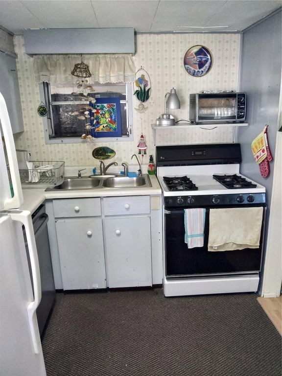 Lake Manor Park - Residential