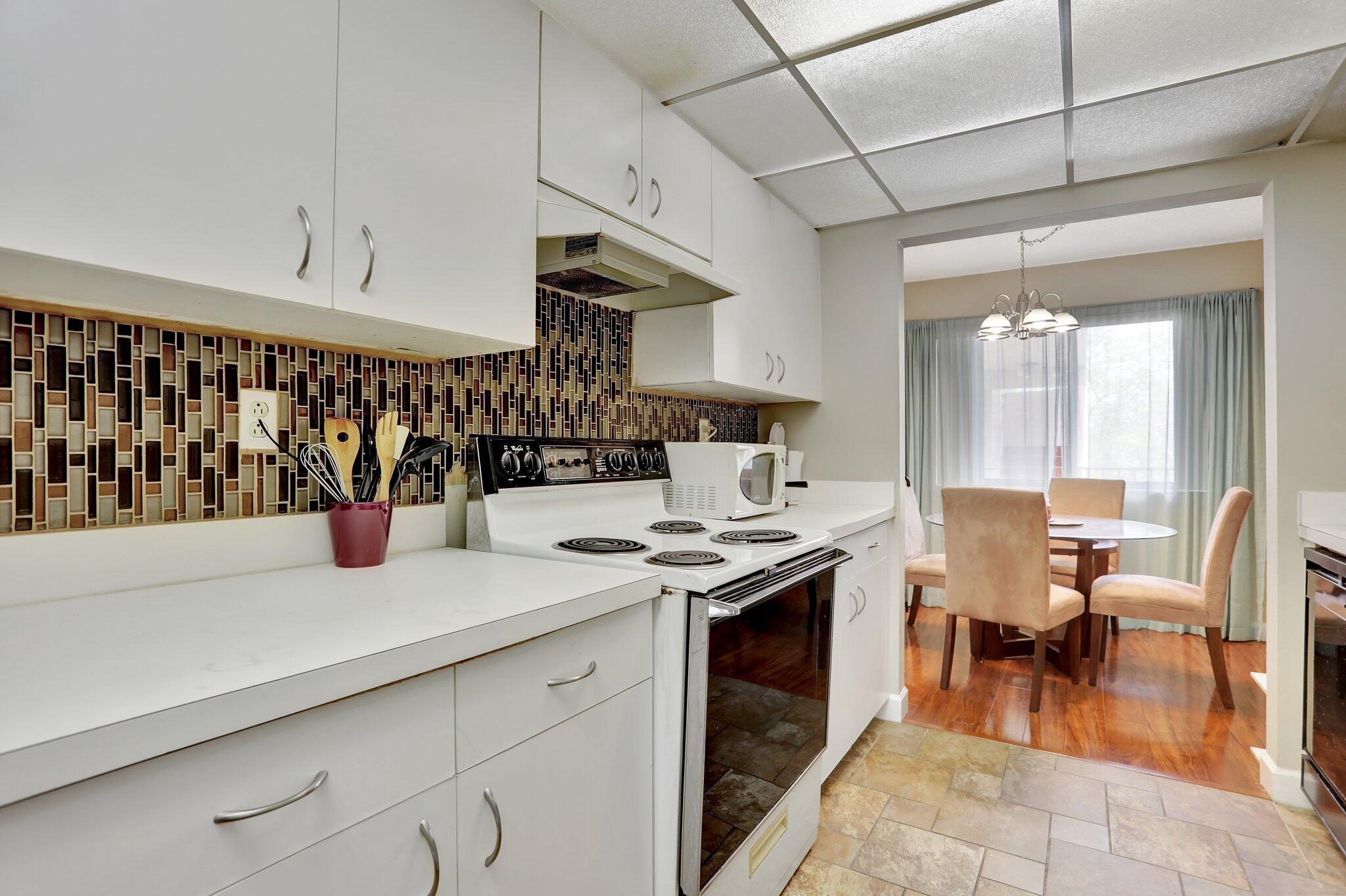 PLANTATION FOREST CONDO - Residential Lease