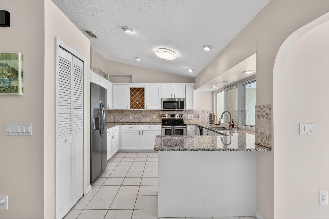 PORT ST LUCIE SECTION 26 - Residential