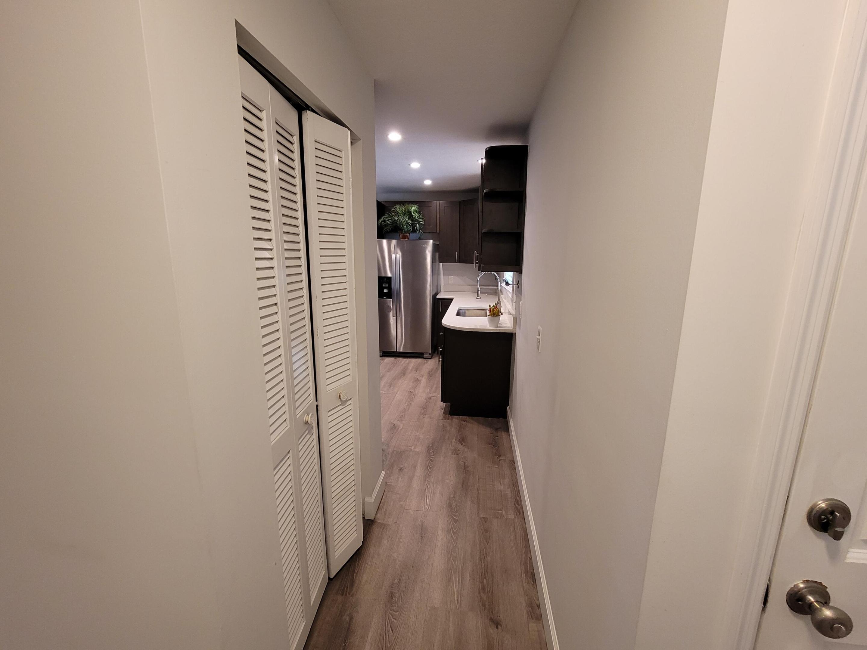 PINE TREE PARK UNIT NO 3 - Residential Lease