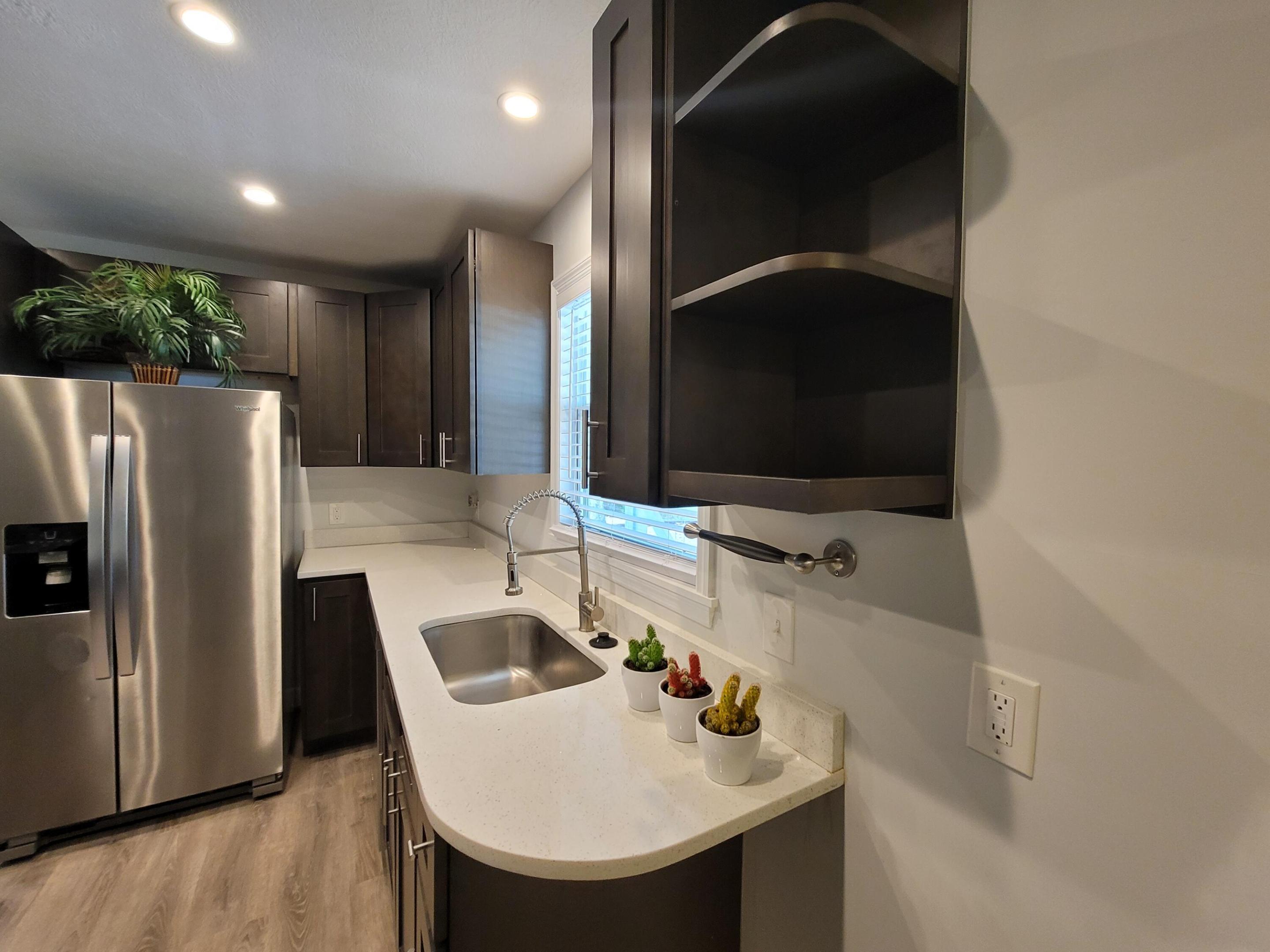 PINE TREE PARK UNIT NO 3 - Residential Lease