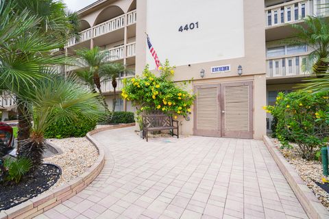 Tiny photo for 4401 Martinique Court #D2, Coconut Creek, FL 33066 (MLS # B26040362)