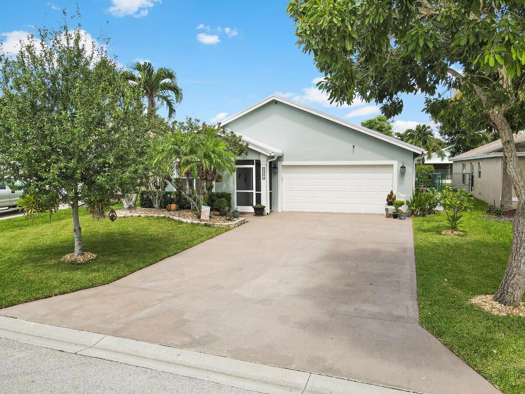 Photo of 8984 SW Bonneville Drive, Stuart, FL 34997 (MLS # R10910936)