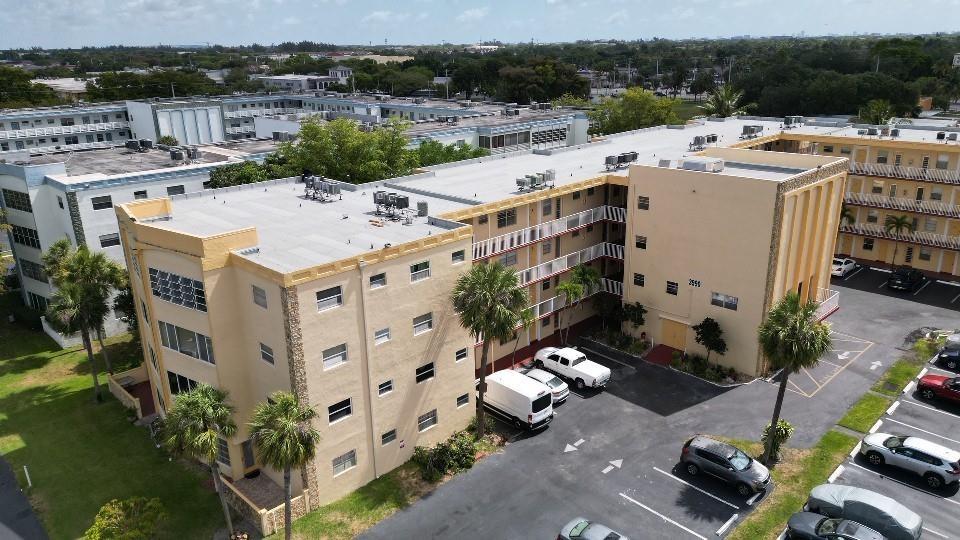 TOPAZ SOUTH CONDO - Residential