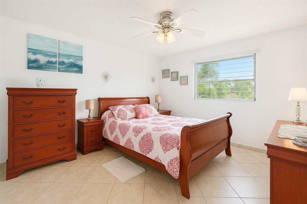 TOPAZ SOUTH CONDO - Residential