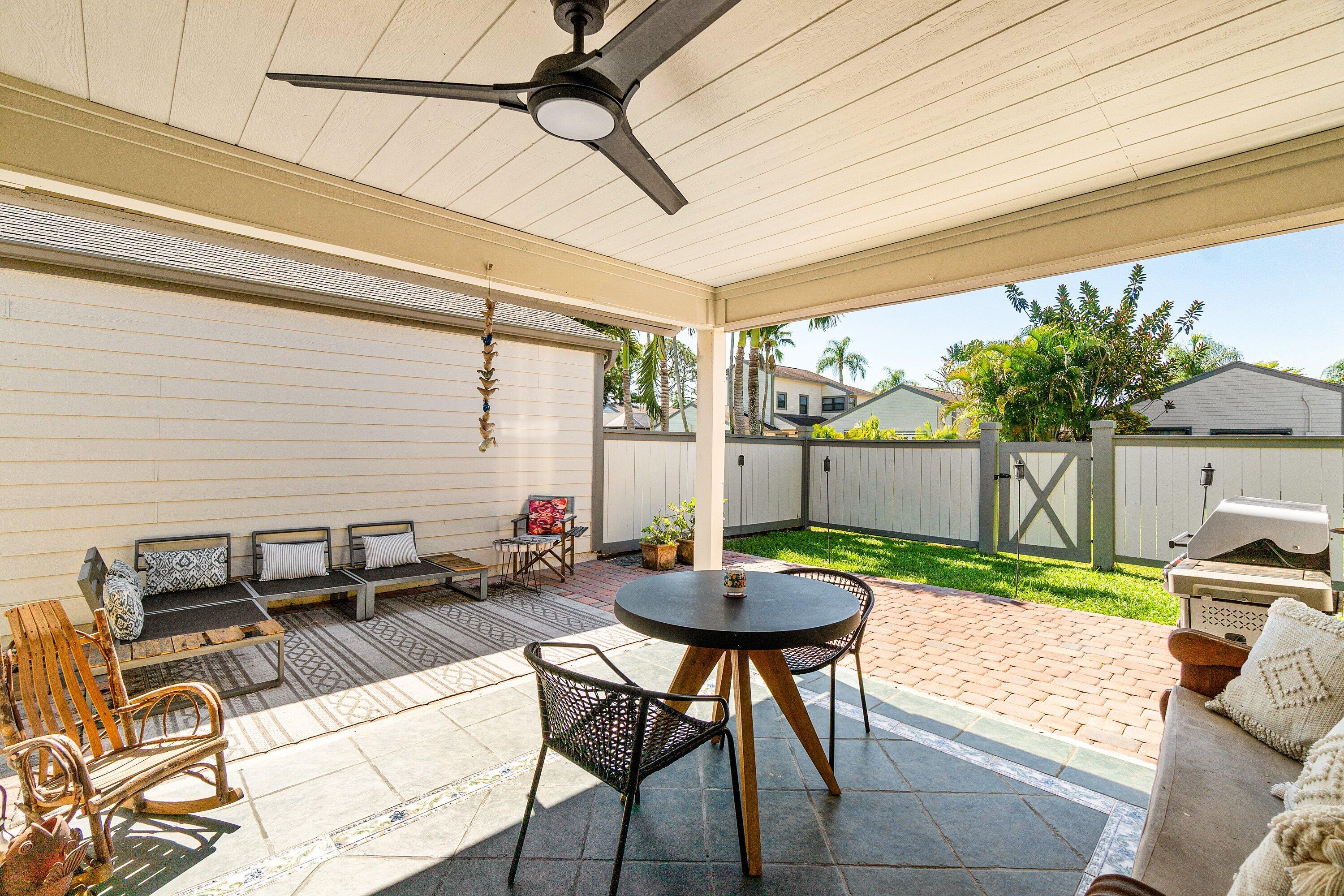 BEDFORD MEWS AT WELLINGTON - Residential Lease