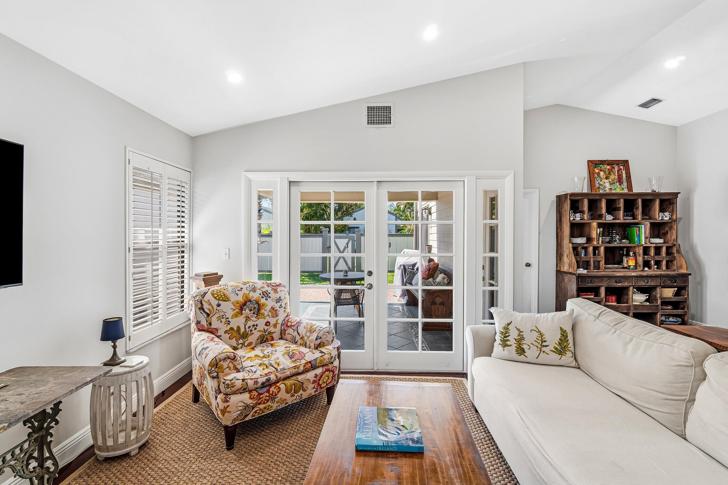 BEDFORD MEWS AT WELLINGTON - Residential Lease