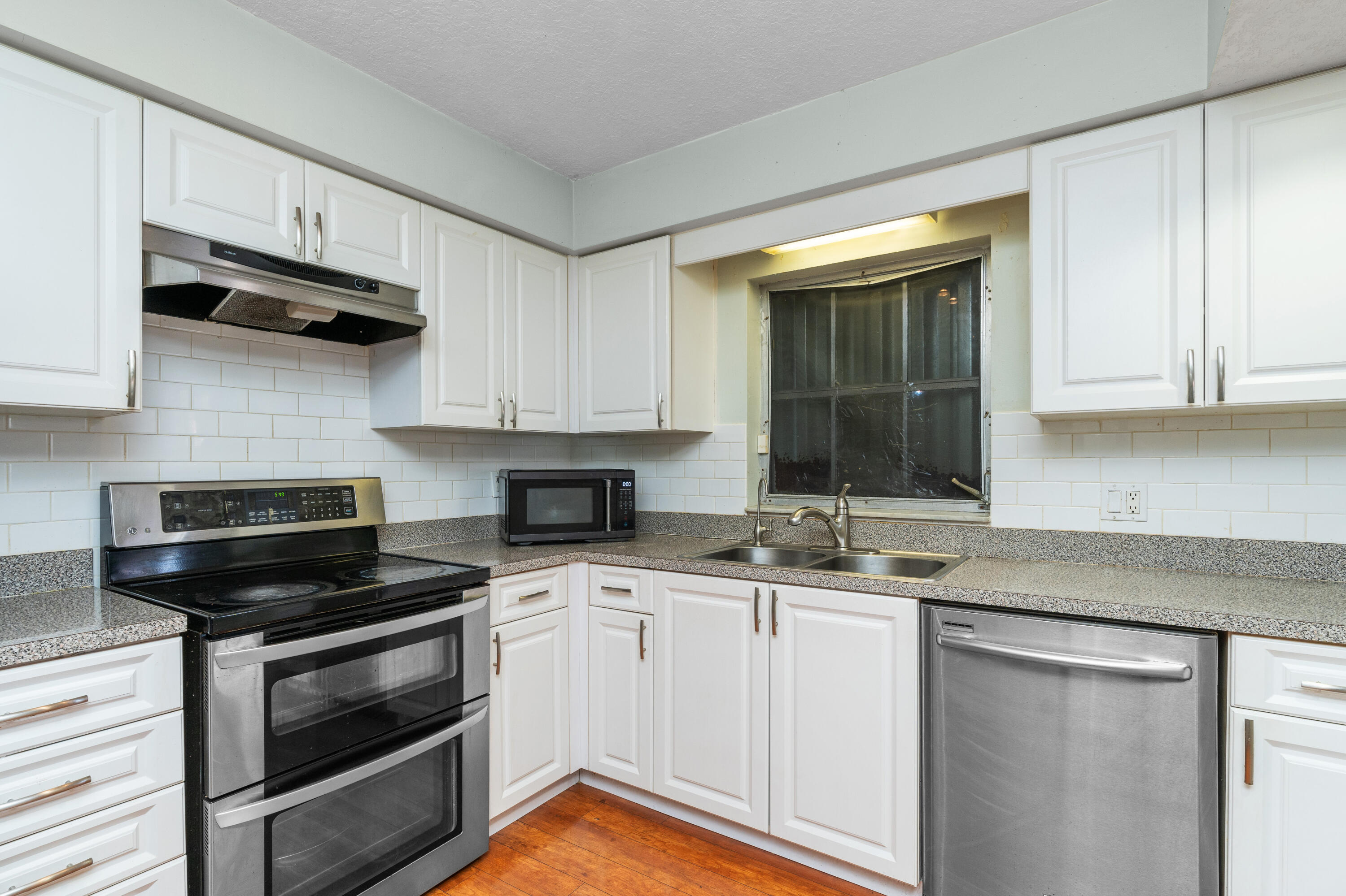 GOLFVIEW HARBOUR ESTATES - Residential