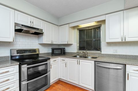 Tiny photo for 1452 SW 26th Avenue SW #A, Boynton Beach, FL 33426 (MLS # B26021118)