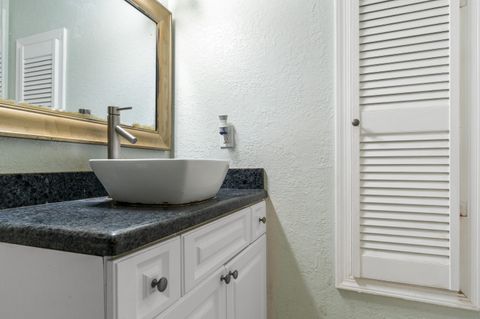 Tiny photo for 1452 SW 26th Avenue SW #A, Boynton Beach, FL 33426 (MLS # B26021118)