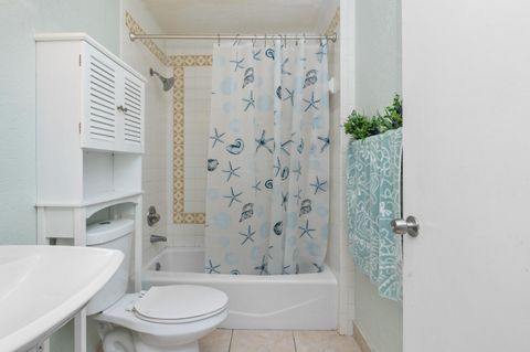 Tiny photo for 1452 SW 26th Avenue SW #A, Boynton Beach, FL 33426 (MLS # B26021118)