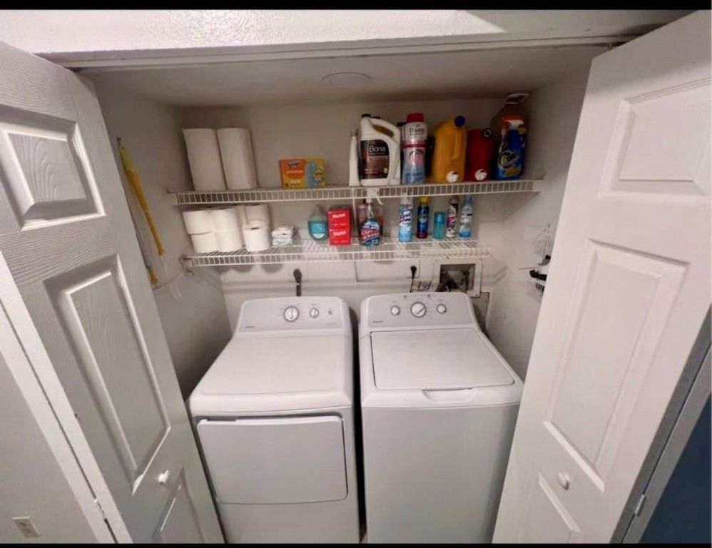 Sailboat Pointe - Residential