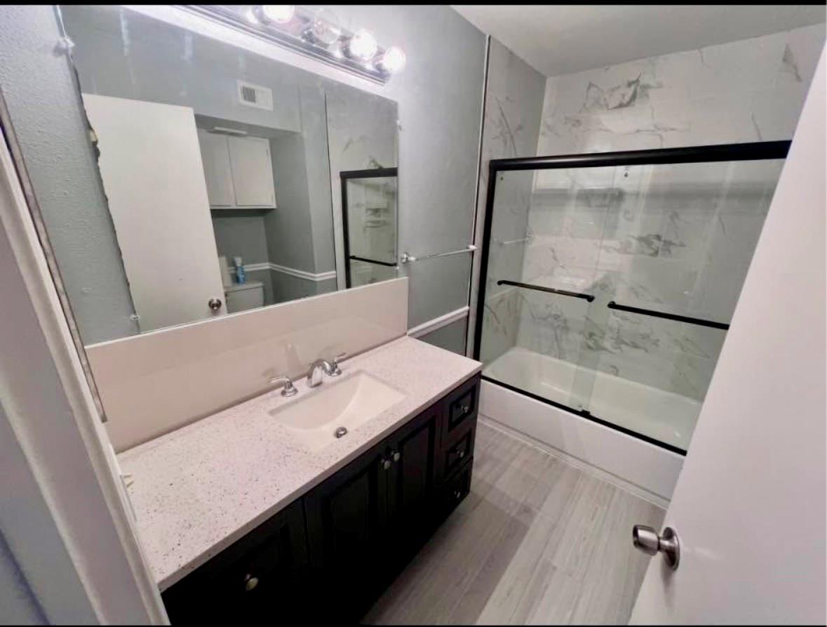 Sailboat Pointe - Residential