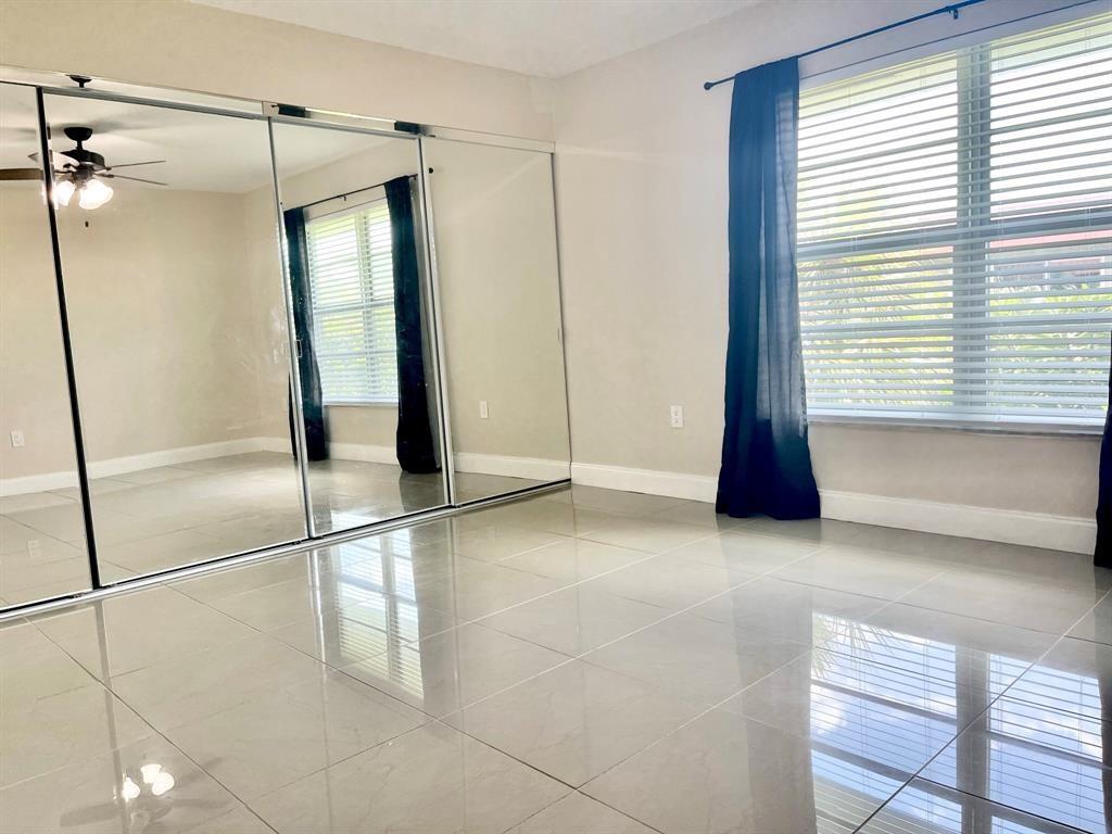 RACQUET CLUB OF FORT LAUD - Residential
