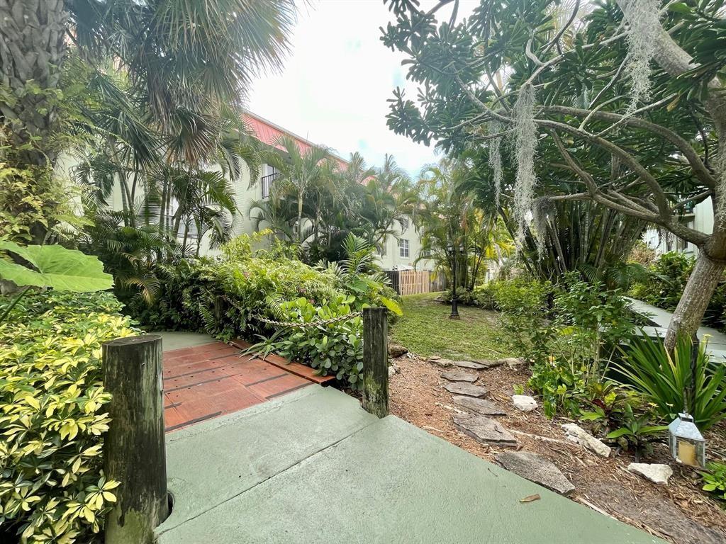 RACQUET CLUB OF FORT LAUD - Residential
