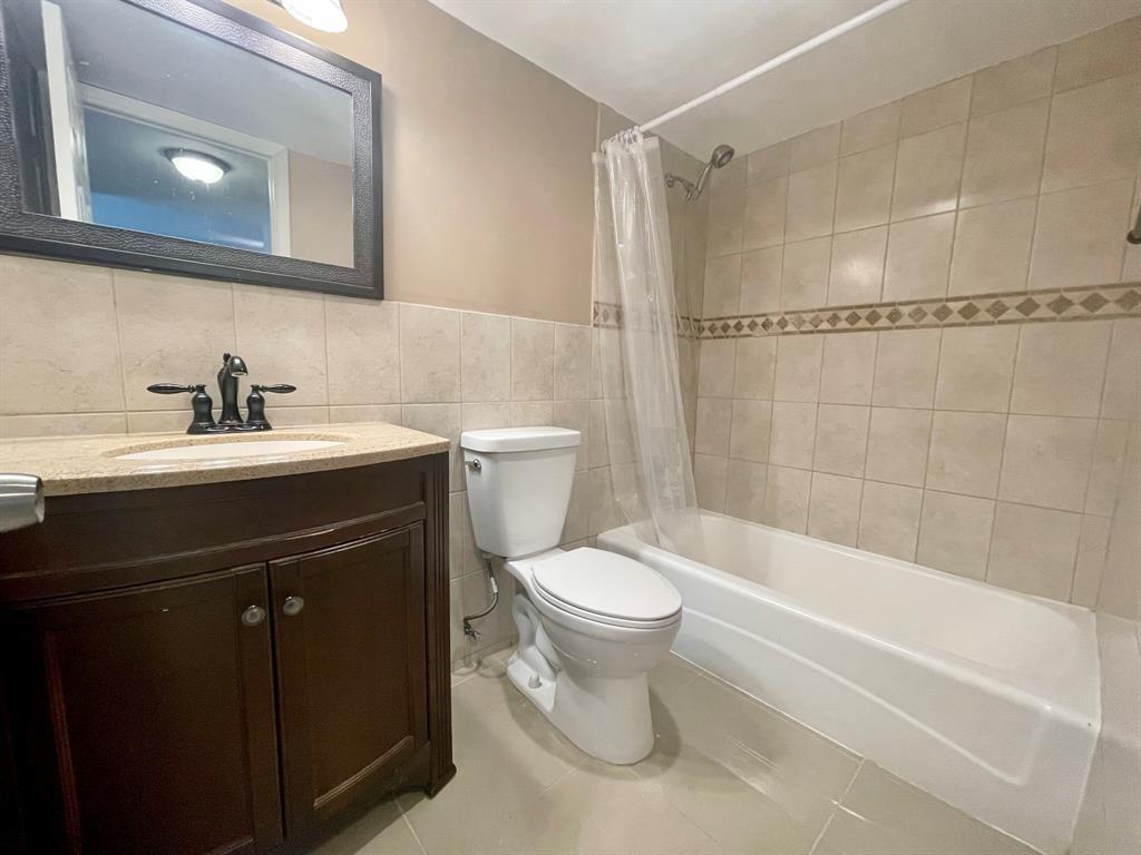 RACQUET CLUB OF FORT LAUD - Residential
