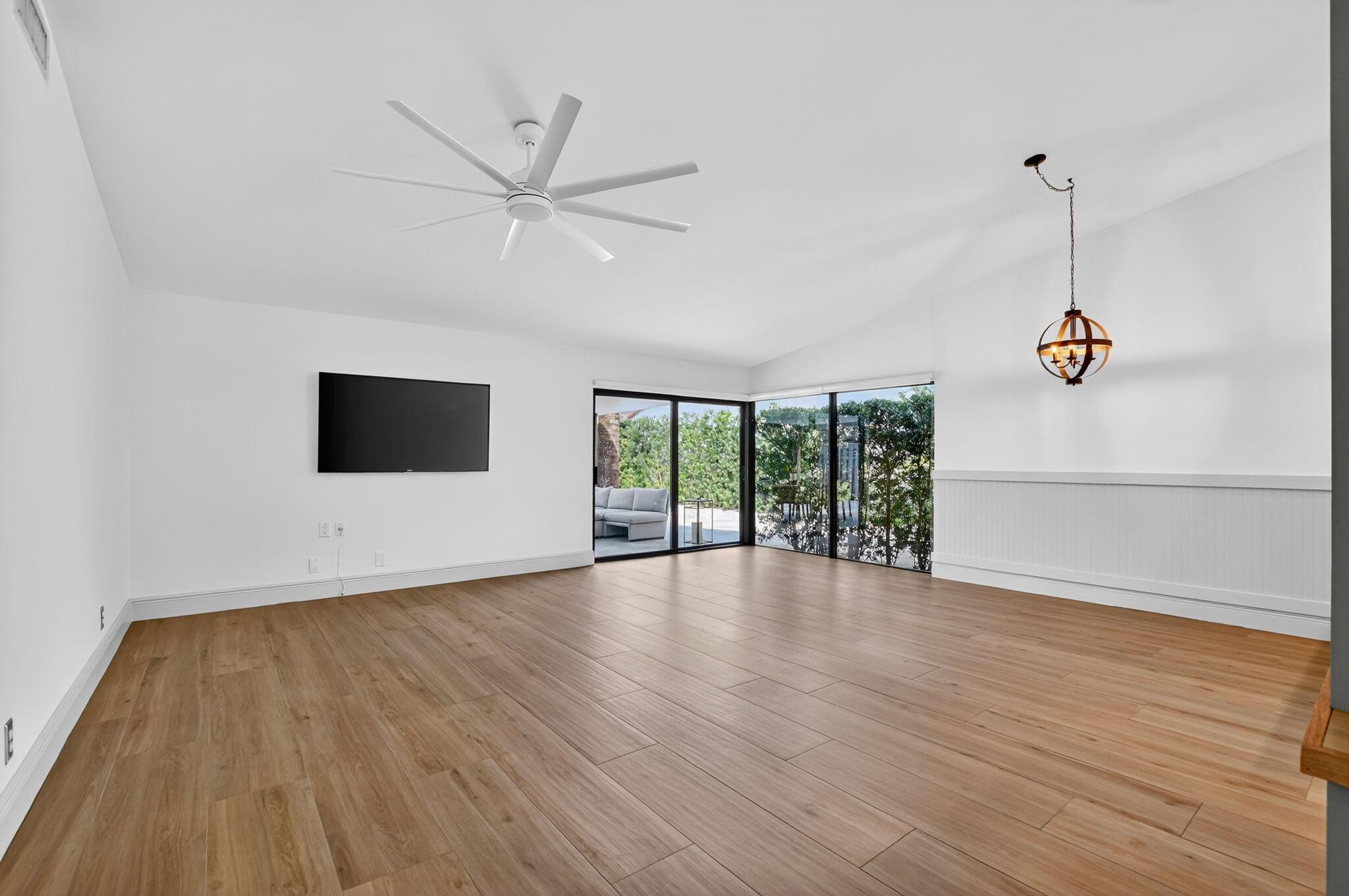 RAINBERRY LAKE PH IV-B - Residential Lease