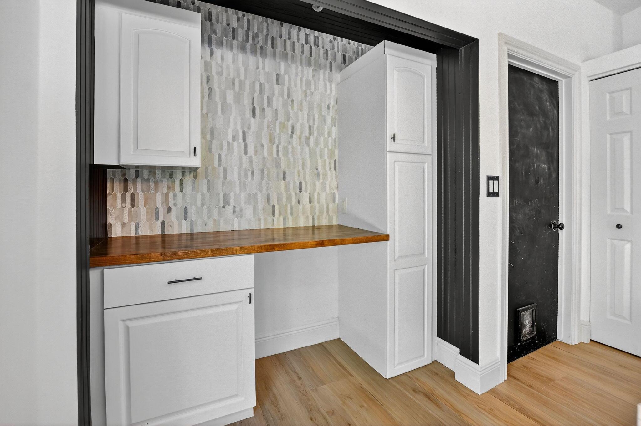 RAINBERRY LAKE PH IV-B - Residential Lease