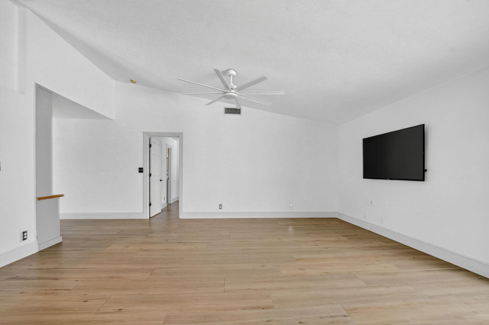 RAINBERRY LAKE PH IV-B - Residential Lease