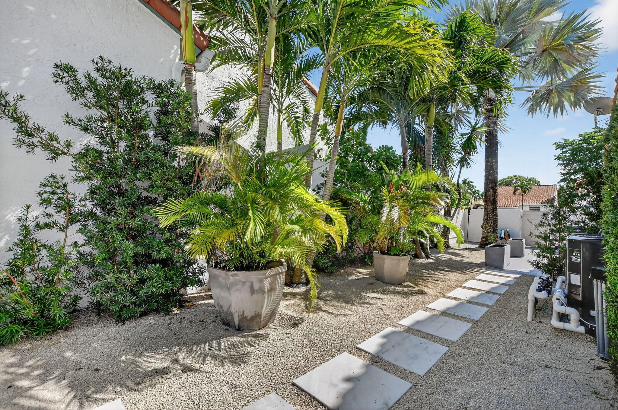 RAINBERRY LAKE PH IV-B - Residential Lease